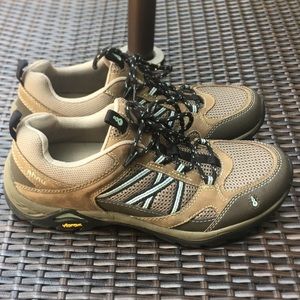 ⚡️Vibram Ahnu Hiking Shoes